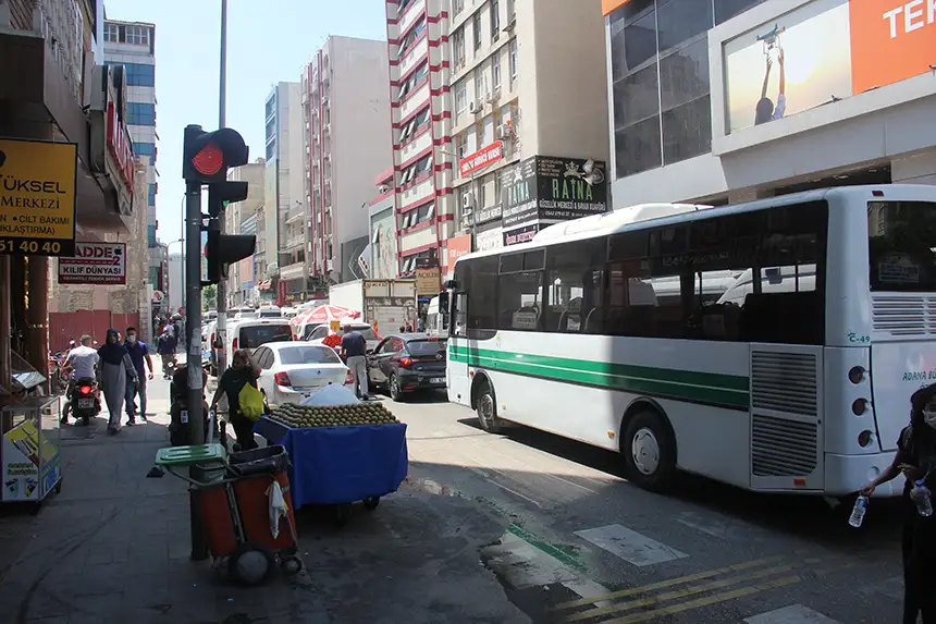 Toplu taşıma aracı, halk ekmeği ve su (6)