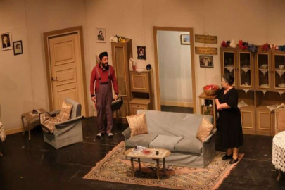 ’Lütfen Kızımla Evlenir Misiniz?’ oyunu tam not aldı