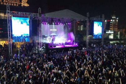 Emir Can İğrek İle Adana'da Cumhuriyet Coşkusu