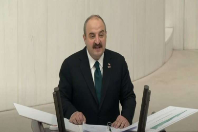 Varank, muhalefetin ‘Coşkuyla kutlanmadınız’ eleştirilerine cevap verdi