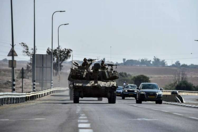 İsrail ordusunun Gazze sınırına sevkiyatı sürüyor