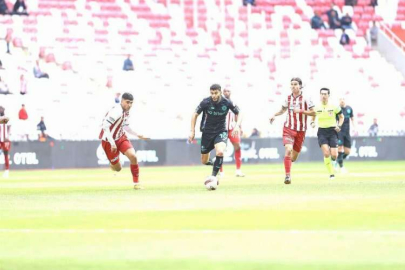 Şimşek Sivas’tan 1 puanı kaptı