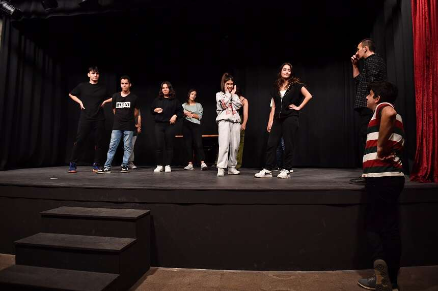 Mersin Şehir Tiyatrosu yeni yeteneklere kapılarını açtı1