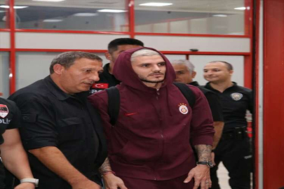 Süper Lig'de Hatayspor ile karşılaşacak Galatasaray kafilesi Adana'ya geldi
