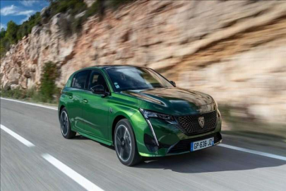 Yüzde 100 elektrikli Peugeot E-308 Türkiye'de satışa sunuldu