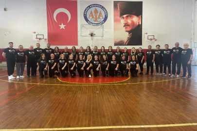 "100. yılda 100 öğretmenle" dans gösterisi