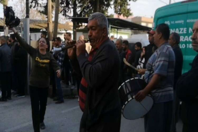 Musalla Gücü Spor Kulübü Başkanının cenaze töreninde davul zurna ve trampet çalındı