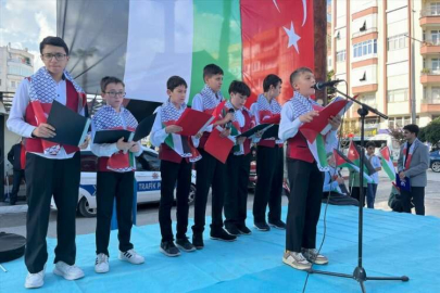 İsrail'in Gazze'ye yönelik saldırıları Antalya'da protesto edildi