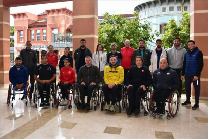 Tekerlekli Sandalye Tenis Milli Takımı'ndan "sahneye çıkın, alkışlanan olun" çağrısı