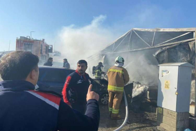 Hatay’da prefabrik evlerde yangın