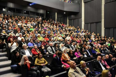 Antalya'da "Türkiye'de Kadınlara Seçme ve Seçilme Hakkının Tanınması" programı düzenlendi