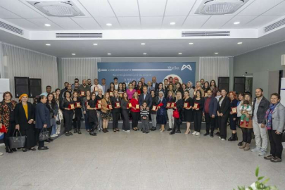 Mersin Büyükşehir’in gönüllüleri yaralara merhem oluyor