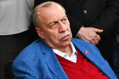 Eski Bakan Yaşar Okuyan neden hastaneye kaldırıldı?