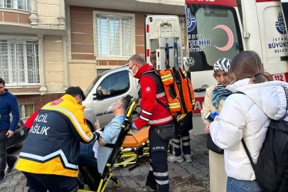 Sultangazi’de 15 katlı bir binanın 4. katında kurutma makinasından dolayı çıkan yangın sonrası vatandaşlar mahsur kaldı