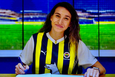 Ece Türkoğlu, Fenerbahçe'ye transfer oldu