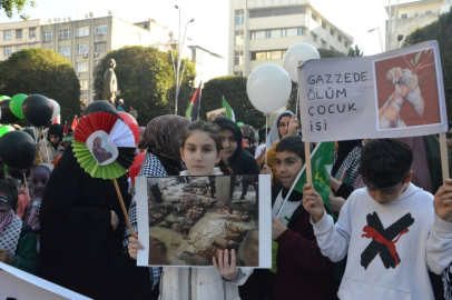 Öldürülen Filistinli çocuklar için yürüdüler