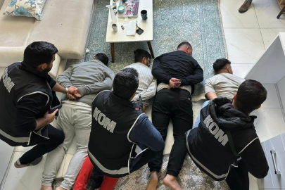  Adana’da ‘Bayğaralar” çetesinin geri kalan üyeleri de alaşağı edildi