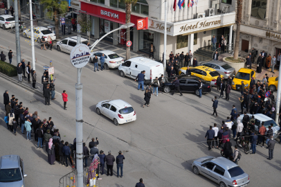 Şanlıurfa’da sinir krizi geçiren bir kadın elindeki satırla dehşet saçtı