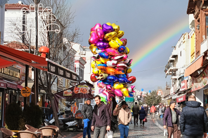 Şehrin her yerinden göründü: Görenler telefonlarına sarıldı