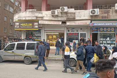 Mardin'de maskeli şahıslardan kuyumcuya silahlı saldırı