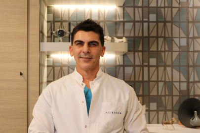 Karnındaki futbol topu büyüklüğündeki kitle ameliyatla alındı