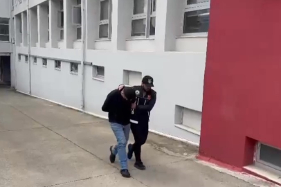 Kruvasan yerine paketin içine uyuşturucu koyup saklamışlar