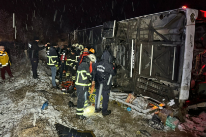 Kastamonu'da yolcu otobüsü devrildi: 6 ölü, 33 yaralı