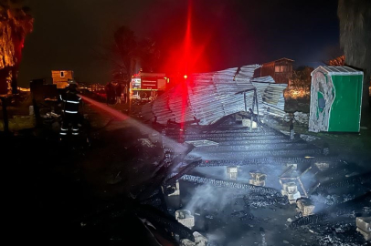 Dörtyol'da baraka yangını