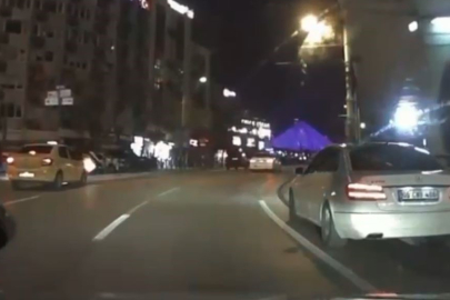 Bursa'da trafik kazası: Taksi motosiklete çarptı