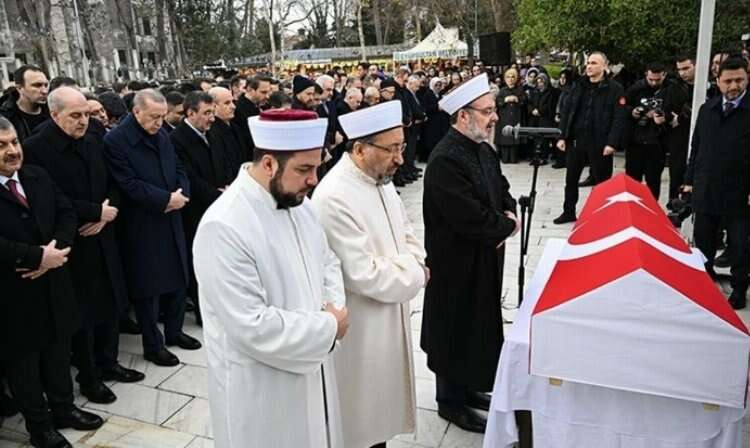 alev alatlı cenaze töreni