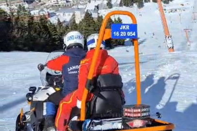 Uludağ'da teleferik faciası: Teller koptu, turist yaralandı