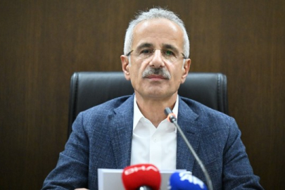 Ulaştırma Bakanı Uraloğlu: Türk gemi adamları için YÖKDİL sınav puanı geçerli sayılacak