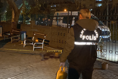 Derince'de okul bahçesinde bıçaklanan veli hayatını kaybetti