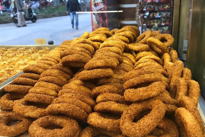 Evde pastane lezzetinde Kandil Simidi Yapımı: İşte tarif!