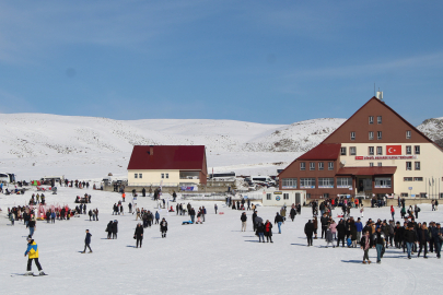 Bingöl Hesarek kayak merkezi, 3 haftada yaklaşık 25 bin ziyaretçi ağırladı