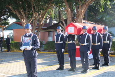Hatay'da vefat eden astsubayın naaşı törenle memleketine uğurlandı