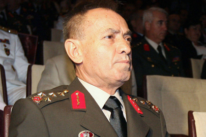 Eski 3. Ordu ve EDOK Komutanı Emekli Orgeneral Saldıray Berk yaşamını yitirdi