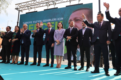 Cumhurbaşkanı Yardımcısı Cevdet Yılmaz: Adana'nın değişime ihtiyacı var