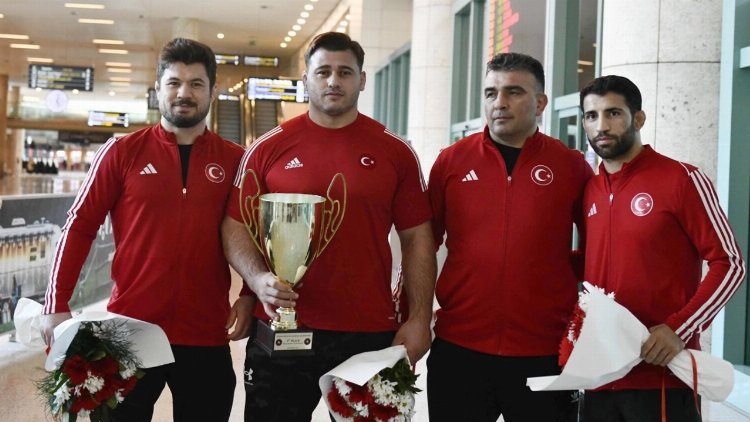 ASKİ sporlu güreşçilerden Avrupa ikinciliği Rıza Kayaalp ve Ali Cengiz gümüş madalyayla döndü 2