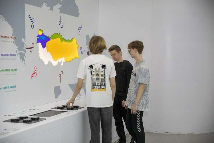 Mercan 100. Yıl İklim ve Çevre Bilim Merkezinin