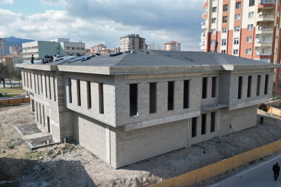 Melikgazi Belediyesi, Gülük Mahallesi'nde çok amaçlı sosyal tesisin inşasını tamamlıyor