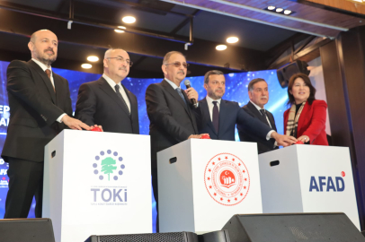 Bakan Özhaseki Adana'ya geldi, Deprem Konutları Kura Çekilişi yaptı