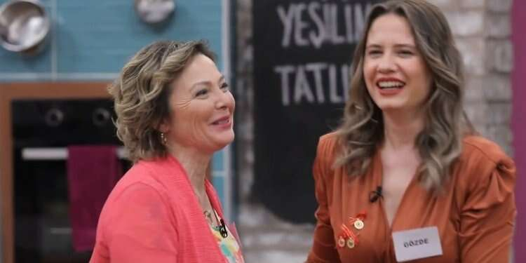 GELİNİM MUTFAKTA GÖZDE