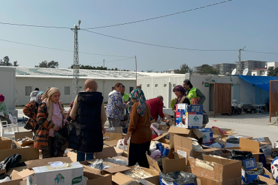 İzmir depreminin simge ismi Elif'in babası, Hatay depremzedelerine yardımlarını sürdürüyor