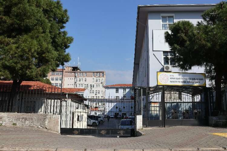 Şehit İdari Ataşe Çağlar Yücel Mesleki ve Teknik Anadolu Lisesi