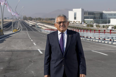 Başkan Büyükkılıç, trafik sorununa çözüm için stratejik ulaşım projelerine imza atıyor