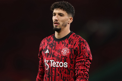 Manchester United’da Altay Bayındır belirsizliği: Amorim’den kaleci rotasyonu açıklaması