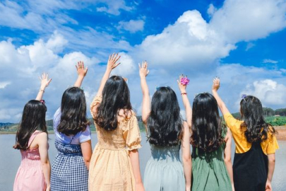 TÜİK: Türkiye nüfusunun yüzde 49,9'unu kadınlar oluşturuyor ve kadınlar erkeklerden daha fazla yaşıyor