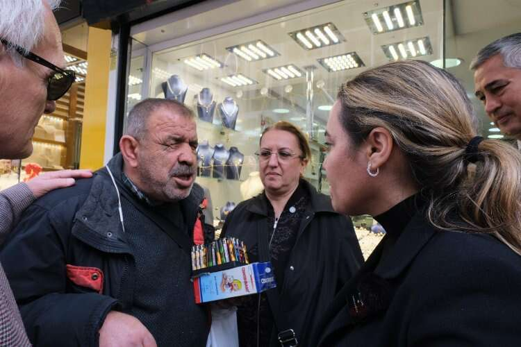 Türkeş’ten esnaf  ziyareti 3