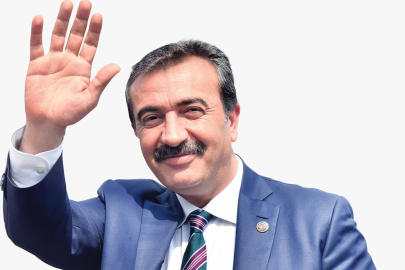  Başkan Çetin, meclis üyeleriyle uyum içinde çalıştıklarını belirterek teşekkür etti